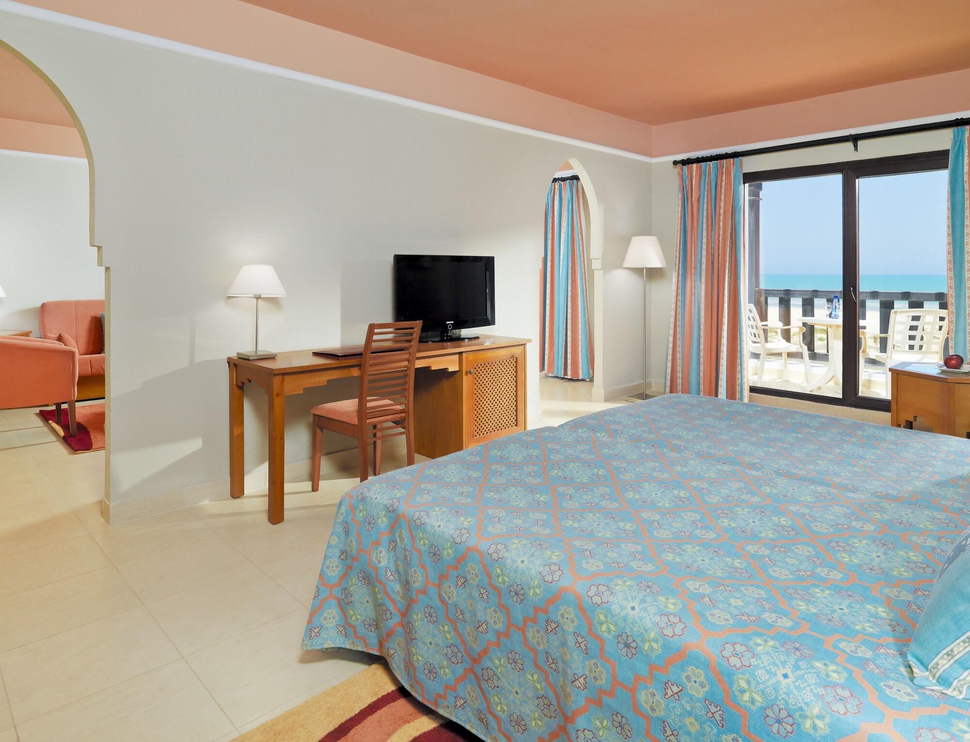 Iberostar Saidia Hotel Bagian luar foto A typical room at the hotel