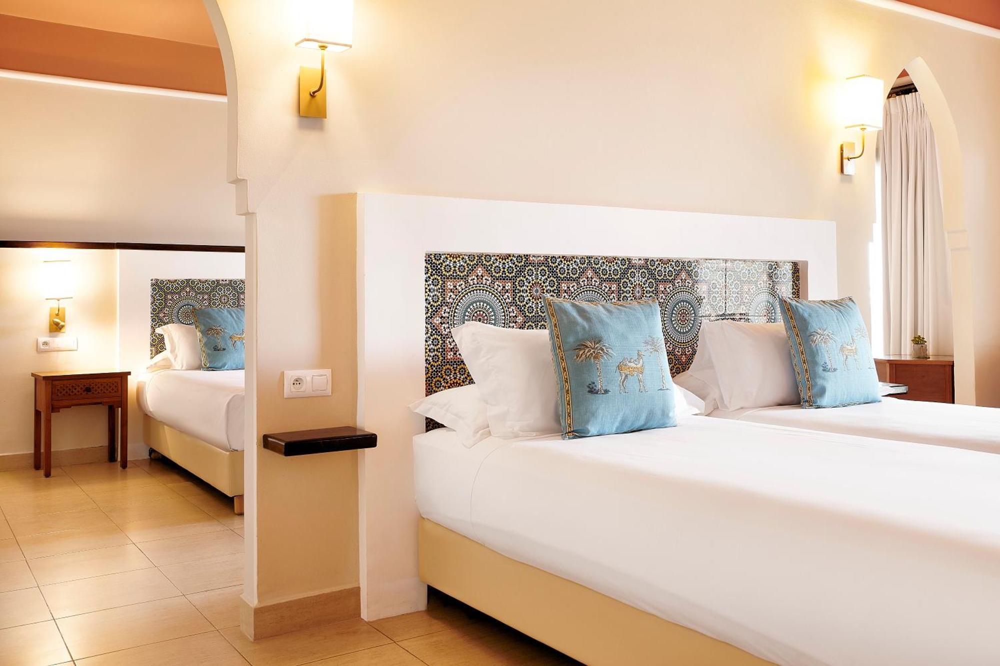 Iberostar Saidia Hotel Bagian luar foto A room at the hotel