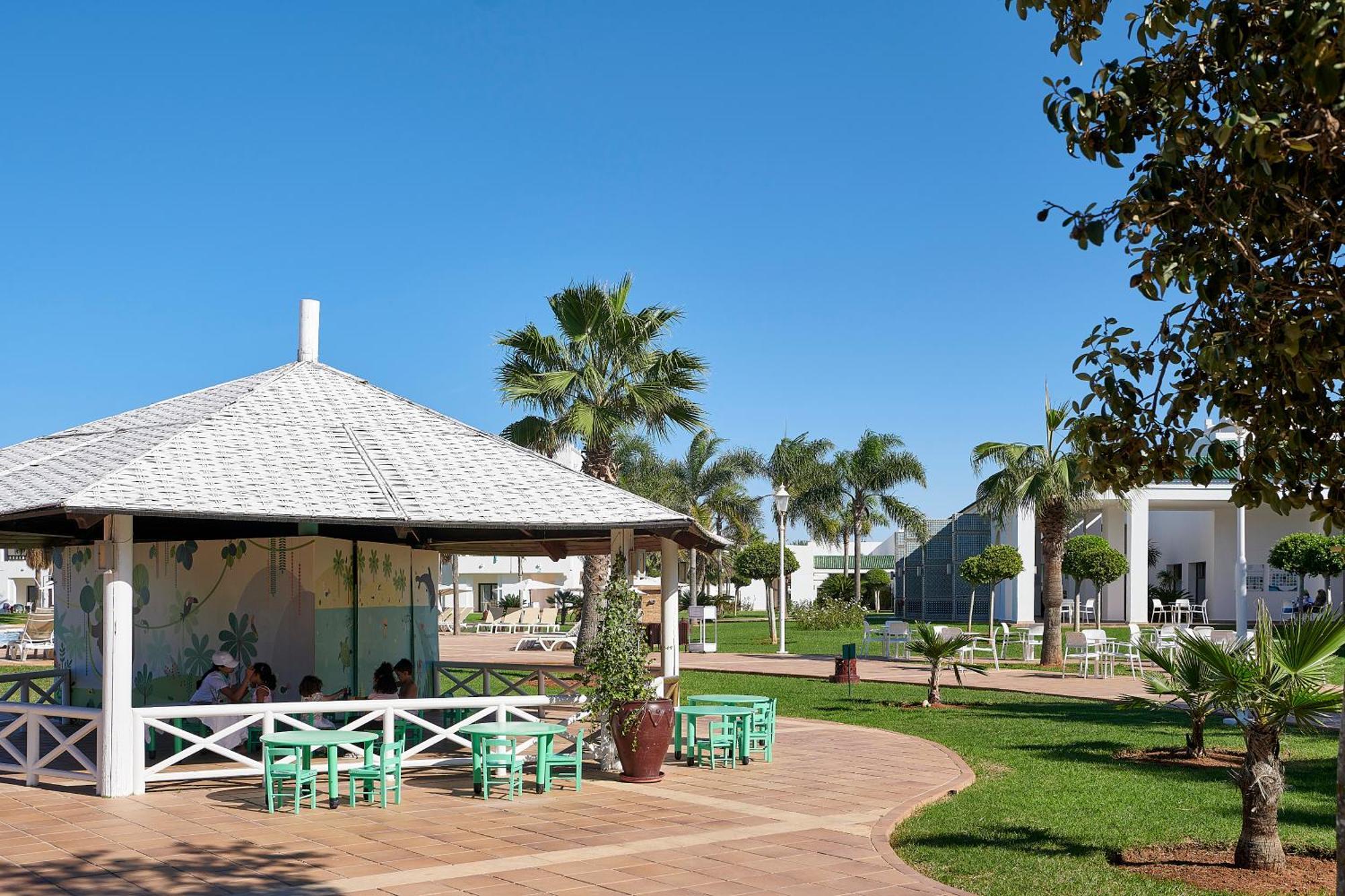 Iberostar Saidia Hotel Bagian luar foto The campus of the University of Djerba
