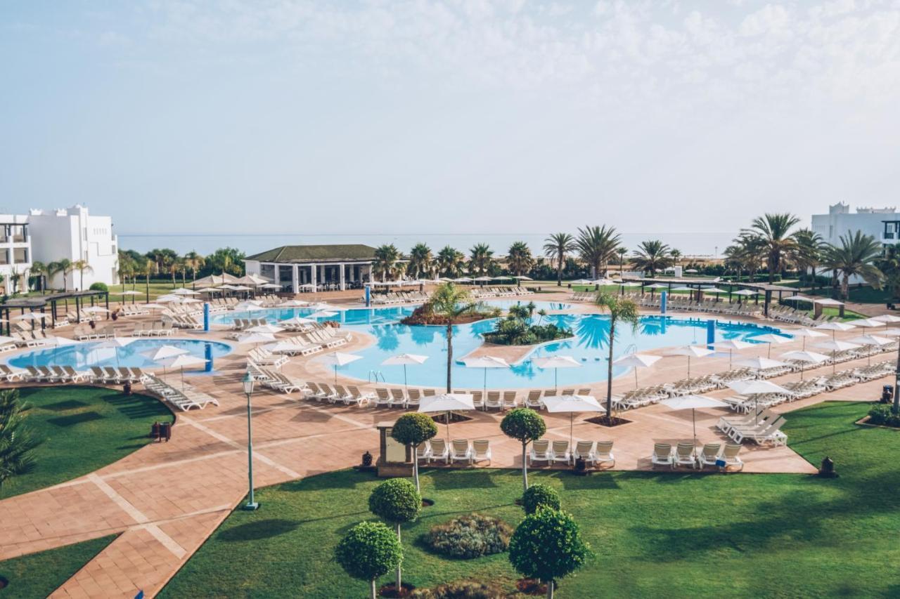 Iberostar Saidia Hotel Bagian luar foto The swimming pool at the hotel